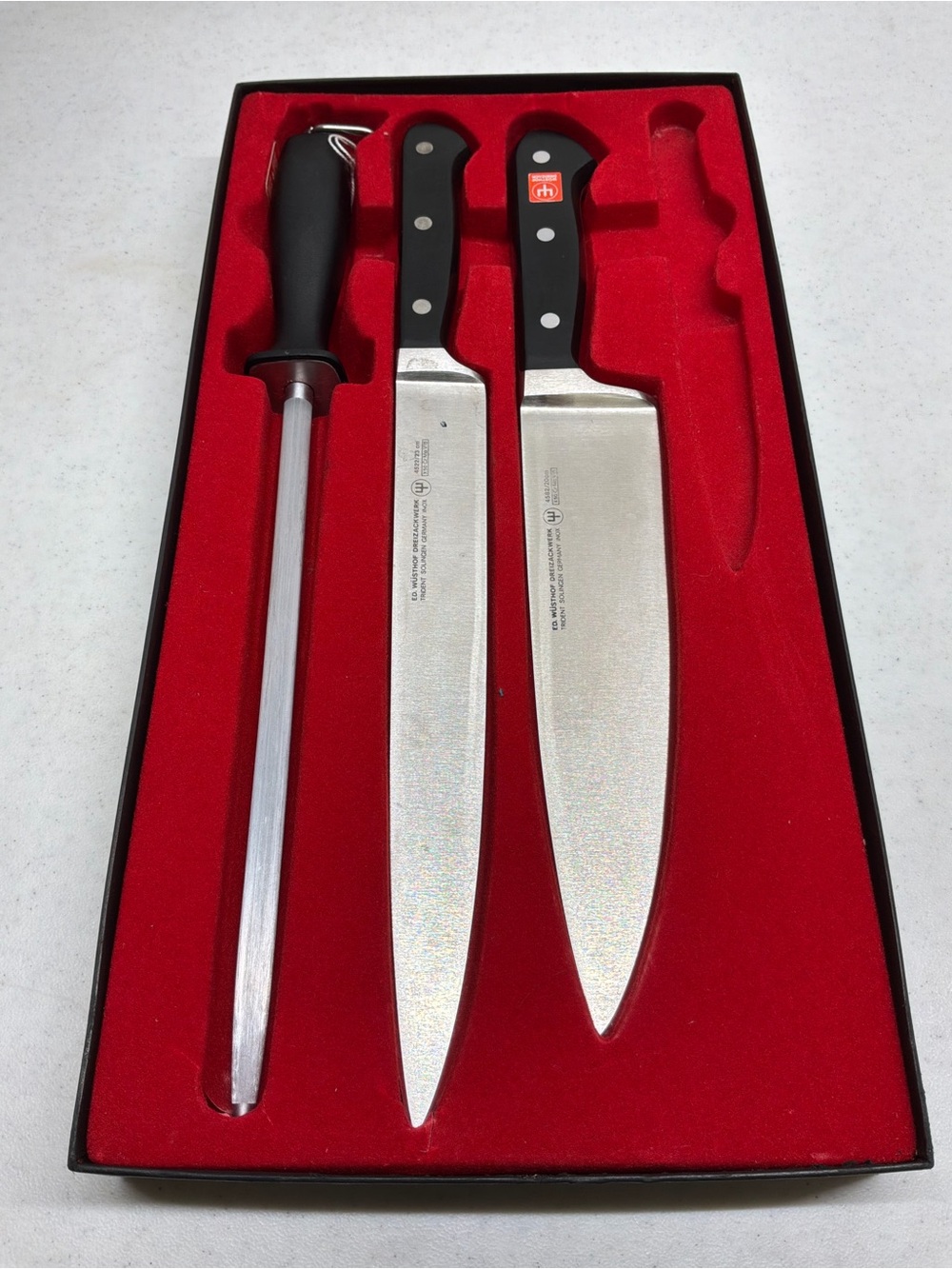 Wusthof Dreizackwerk 4522 Slicing Knife 4582 Chef's Knife and Sharpener in Box